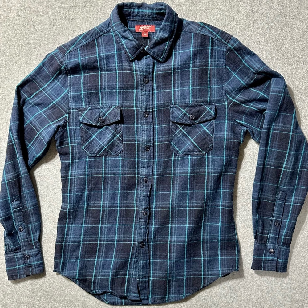 Arizona Jeans Co. Shirt Mens Small Flannel Blue Stripped Long Sleeve Button Up
